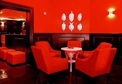 מלון Boutique Chariot - Amsterdam Schiphol Airport 4*