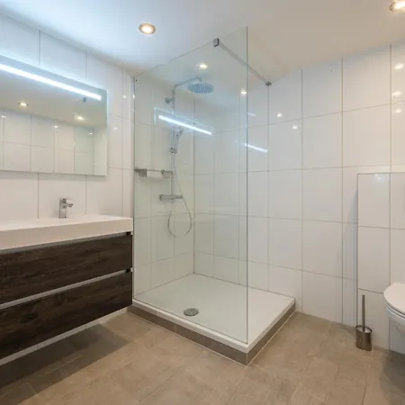 호텔 Boutique Chariot - Amsterdam Schiphol Airport 4*