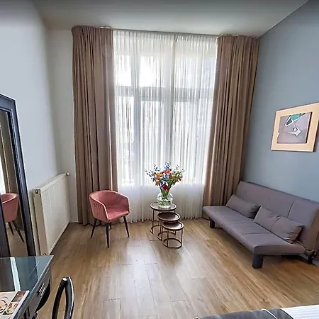 מלון Boutique Chariot - Amsterdam Schiphol Airport 4*
