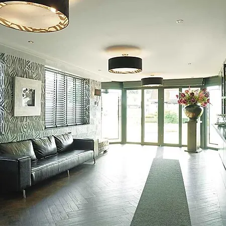 מלון Boutique Chariot - Amsterdam Schiphol Airport 4*