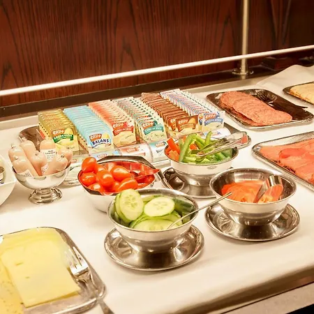 Hotel Chariot 4*
