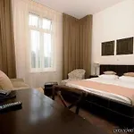 Otel Boutique Chariot - Amsterdam Schiphol Airport