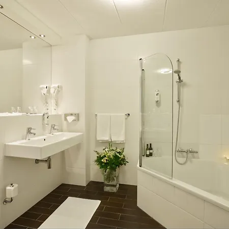 Boutique Chariot - Amsterdam Schiphol Airport 4*