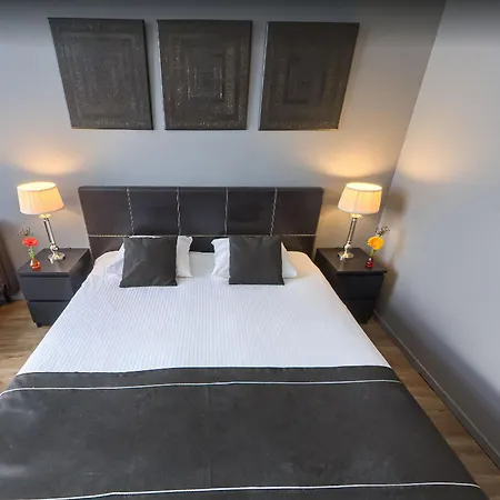 Boutique Chariot - Amsterdam Schiphol Airport 4*