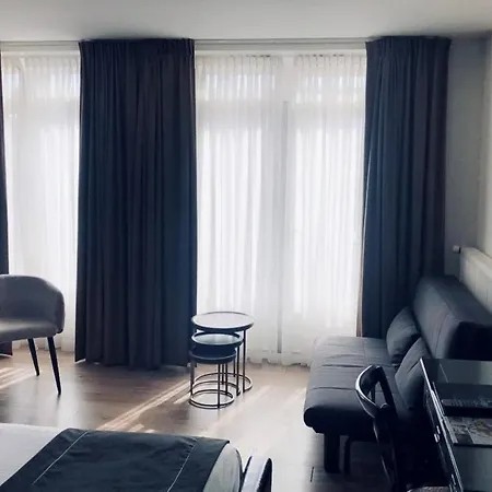 Hotel Chariot 4*